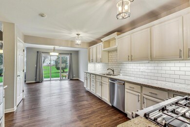 3931 Garnette Ct, Naperville, IL 60564 - photo 7