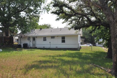 1209 Grace St, Weatherford, TX 76086 - photo 7