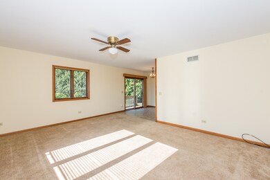 3408 Meadow Crest Cir, Gurnee, IL 60031 - photo 3