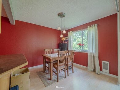 20156 Vikings Crest Loop NE unit 7-204, Poulsbo, WA 98370 - photo 5