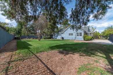 4303 Castor Na St, Houston, TX 77022 - photo 2