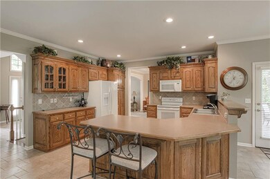 4644 Roberts St, Shawnee, KS 66226 - photo 2