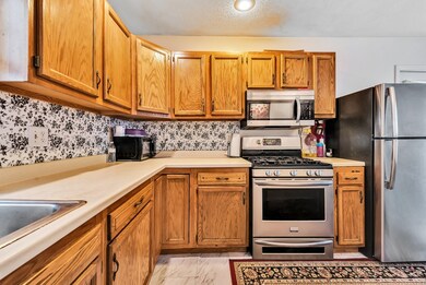 41 Belle Ave, West Springfield, MA 01089 - photo 4