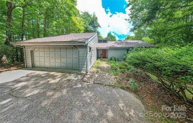 47 Tsitsi Ct unit 27, Brevard, NC 28712 - photo 3