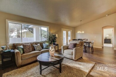 9513 S Updale Ave, Kuna, ID 83634 - photo 4