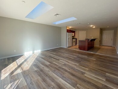 215 Longmeadow Rd unit 606, Taunton, MA 02780 - photo 5