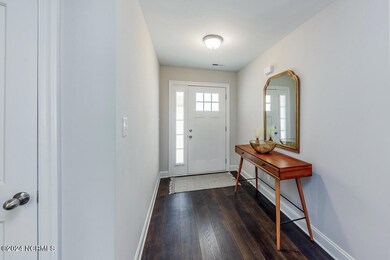 2009 Snapper St, New Bern, NC 28562 - photo 3