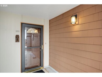 180 Oswego Summit unit 180, Lake Oswego, OR 97035 - photo 2