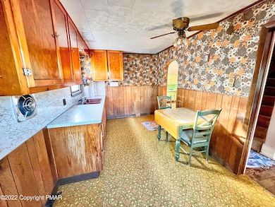 152 Franklin Rd, Lehighton, PA 18235 - photo 4