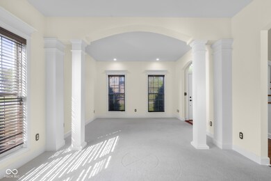 7845 W Hillside Dr, Columbus, IN 47201 - photo 5