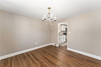 4596 Echo Glen Dr, Pittsburgh, PA 15236 - photo 5