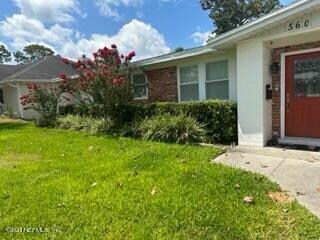 560 Bay Ridge Rd, Jacksonville, FL 32216 - photo 3