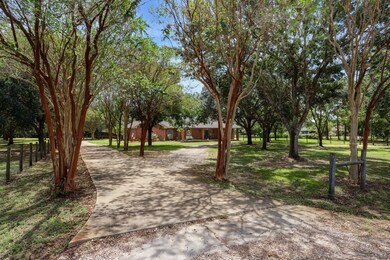 5203 Saddle Dr, Needville, TX 77461 - photo 4