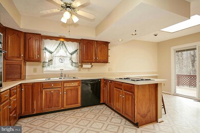 8580 Custer Ct, Manassas, VA 20112 - photo 7