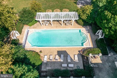 500 S Waterloo Rd, Devon, PA 19333 - photo 4