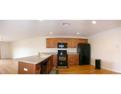 665 Metacom Ave unit 8, Bristol, RI 02809 - photo 6