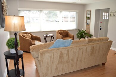 Light & bright Living Room