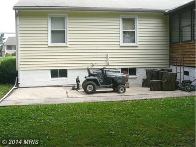 7333 Hughes Ave, Sparrows Point, MD 21219 - photo 2