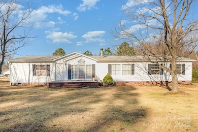 10092 Nc Highway 210 None, Four Oaks, NC 27524 - photo 2