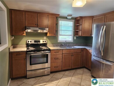 274 Old Allentown Rd, Wind Gap, PA 18091 - photo 3