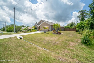 426 Fleming St., Sebastian, FL 32958-3
