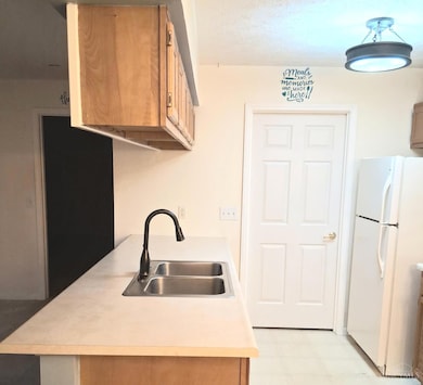 5320 Meadow Walk Ln, Cincinnati, OH 45247 - photo 3