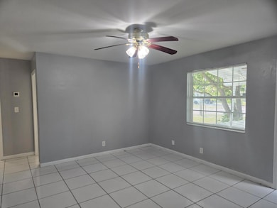 2000 NW 2nd Ct, Boynton Beach, FL 33435 - photo 2