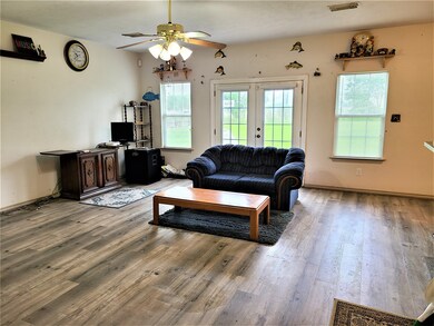 2020 Nancy Ave, Bay City, TX 77414 - photo 7