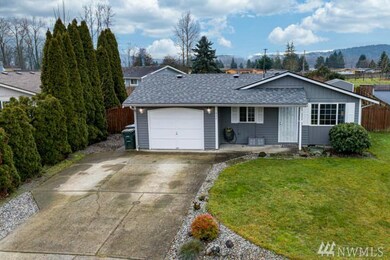 609 Washington Ave SE, Orting, WA 98360 - photo 2