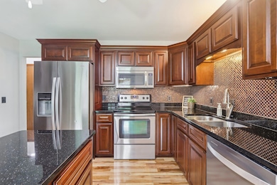 110 Valley View Ct, Verona