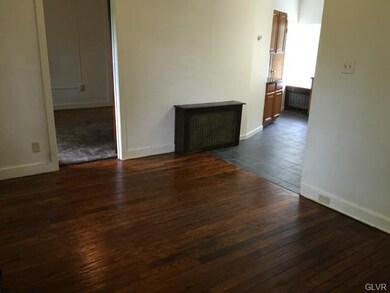 1235 Catasauqua Rd unit 3, Whitehall, PA 18052 - photo 2