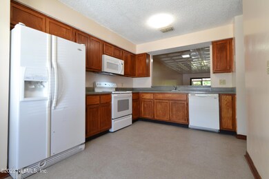 4328 Melissa Ct W, Jacksonville, FL 32210 - photo 6