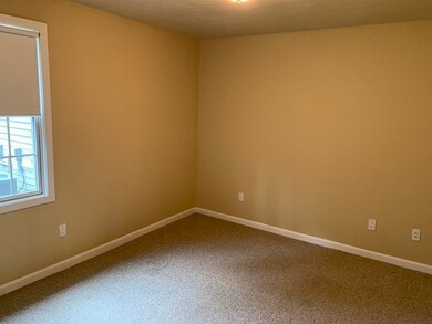 215 Longmeadow Rd unit 402, Taunton, MA 02780 - photo 6