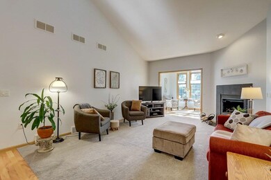 2838 Crinkle Root Dr, Fitchburg, WI 53711 - photo 5