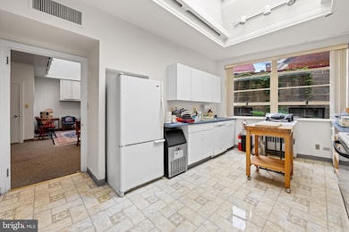 212 Duke of Gloucester St, Annapolis, MD 21401 - photo 4