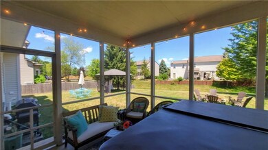 12037 Quarry Ct, Fishers, IN 46037 - photo 4