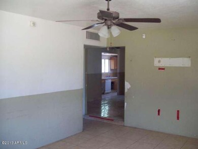 023-189892 - Living Room II
