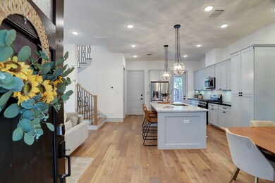 842 Wakefield Dr, Houston, TX 77018 - photo 6