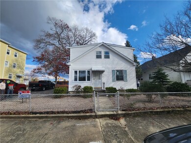 37 Hazel St, Pawtucket, RI 02860 - photo 2