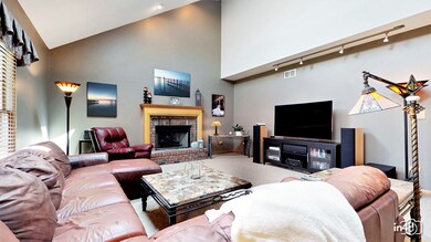 4503 Pipestone Ct, Naperville, IL 60564 - photo 6