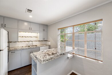 5406 Sheldon St unit A, Houston, TX 77008 - photo 7