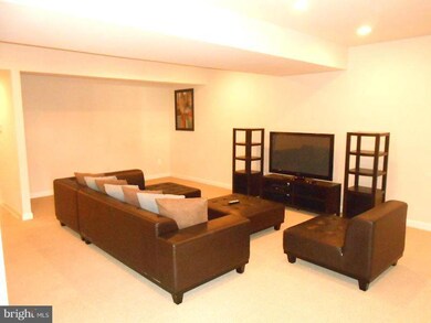 25078 Becerra Terrace, Chantilly, VA 20152 - photo 2