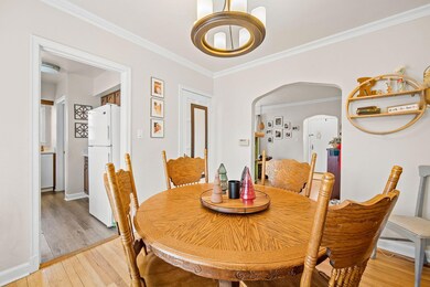 7-web-or-mls-2508 46th St-20