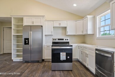 329 Valhalla Trace, Vine Grove, KY 40175 - photo 2