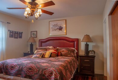 655 S 1st St, Dunsmuir, CA 96025 - photo 2