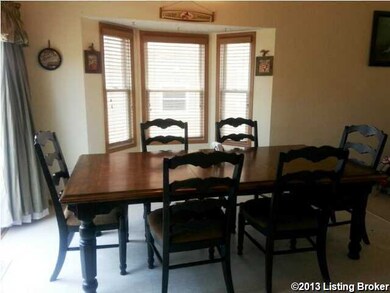 10213 Hornbeam Blvd, Louisville, KY 40228 - photo 5