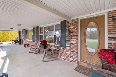 19 Walling Rd, Freehold, NJ 07728 - photo 5