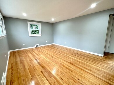 695 Morgan Rd, West Springfield, MA 01089 - photo 4