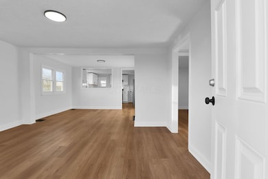 3570 Dover Rd, Columbus, OH 43204 - photo 2