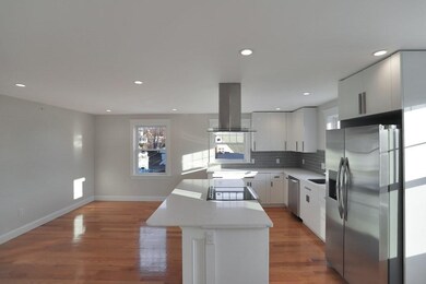 25 Everett St unit 3, Woburn, MA 01801 - photo 4